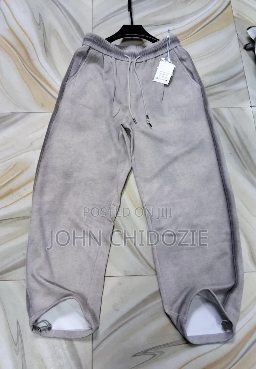 Stock Jeans