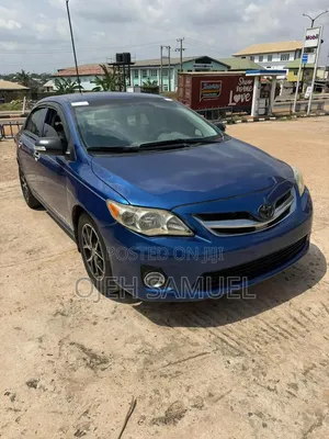 Toyota Corolla 2010 Blue