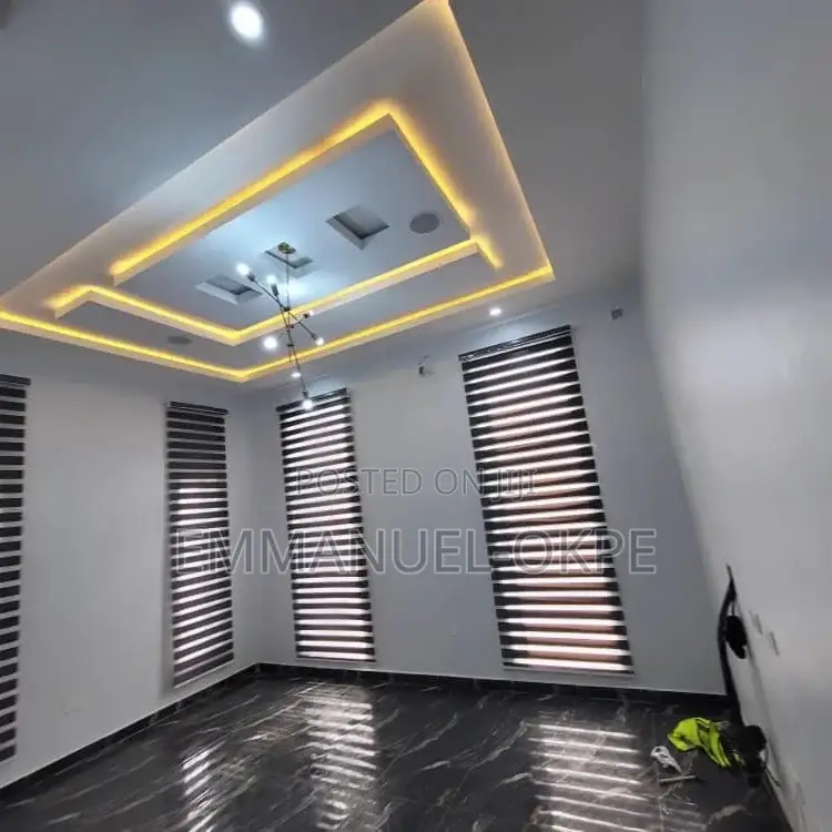 Customized Window Blinds