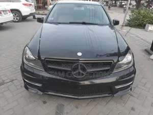 Mercedes-Benz C300 Luxury 4Matic Sedan AWD (3.5L 6cyl 7A) 2014 Black