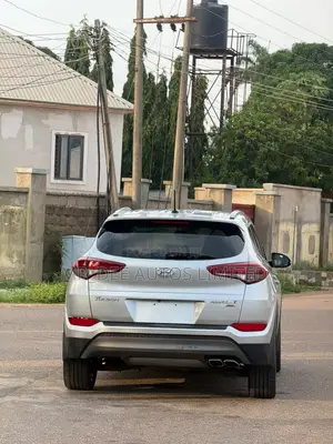 Hyundai Tucson 2016 Silver