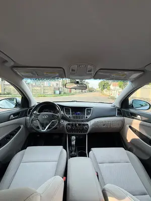 Hyundai Tucson 2016 Silver