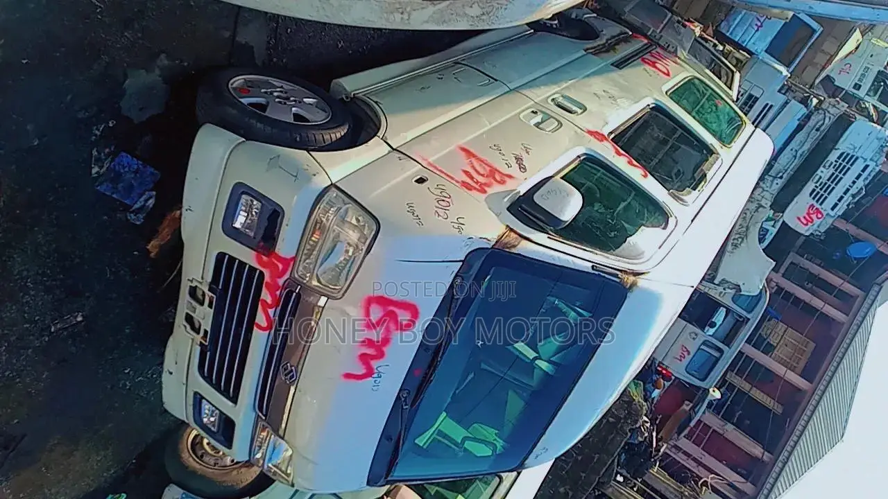 Suzuki Every 2004 White