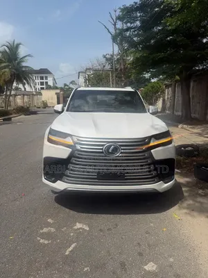 Lexus LX 600 2023 White