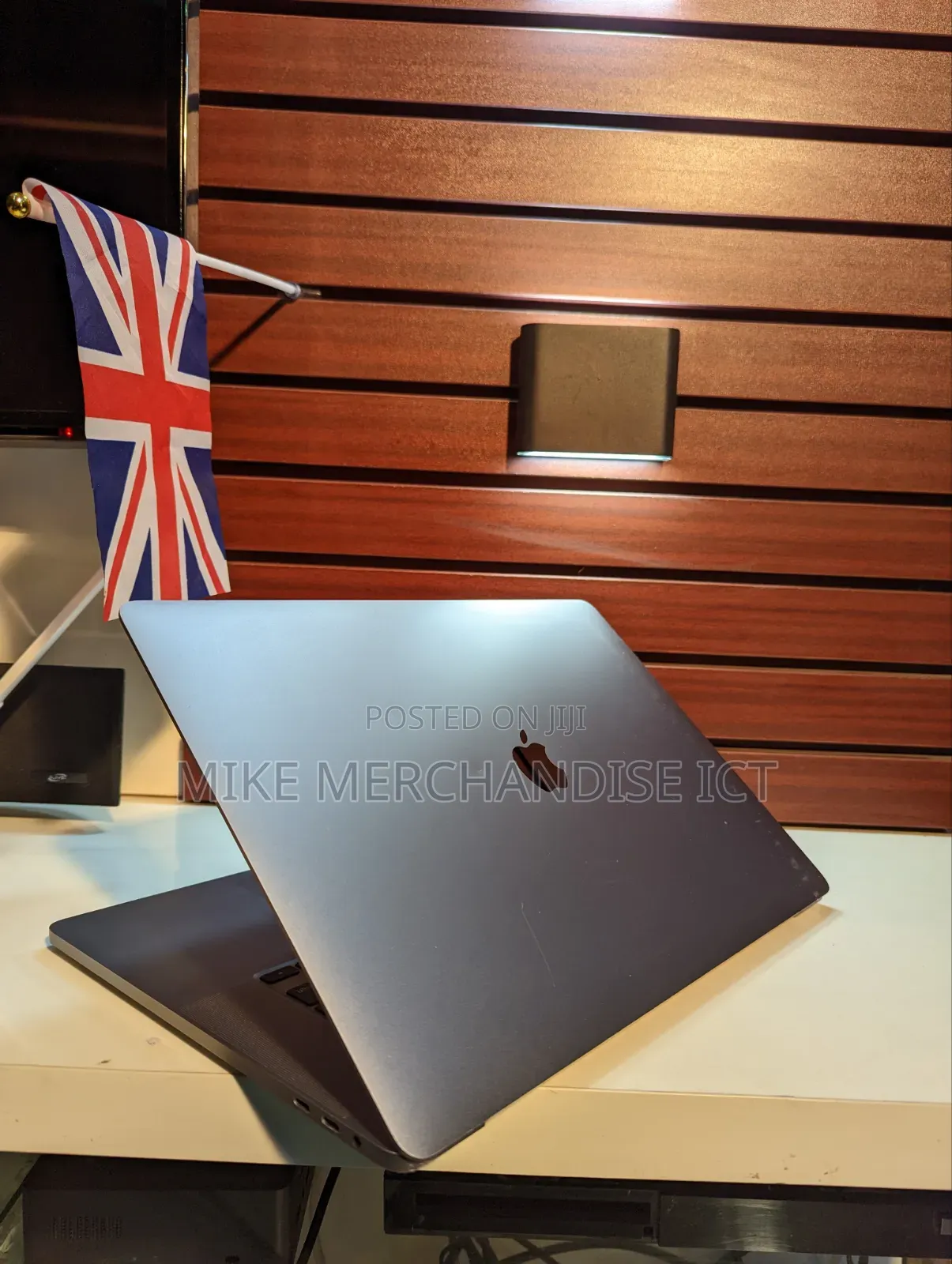 Laptop Apple MacBook Pro 16GB SSD 1T