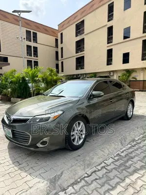 Toyota Avalon Limited 4dr Sedan (3.5L 6cyl 6A) 2014 Gray