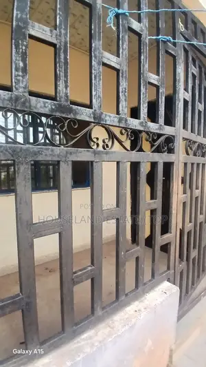 Furnished 1bdrm Room & Parlour in Houseland Real, Benin City for rent