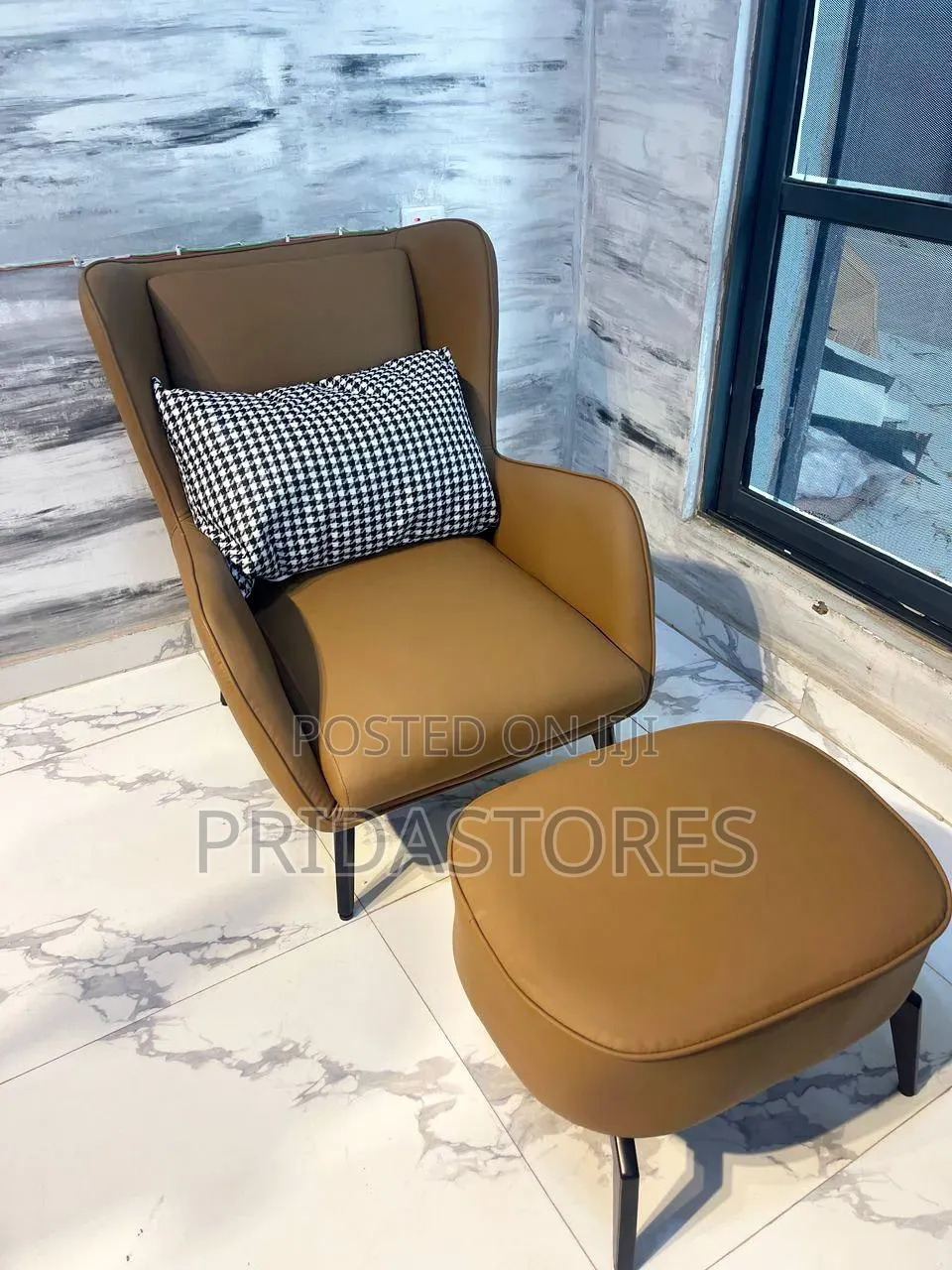 Quality Wingback Leather Lounging Set