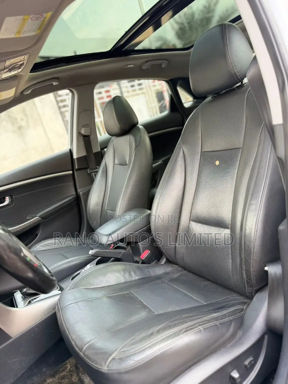 Hyundai Elantra 2012 Silver