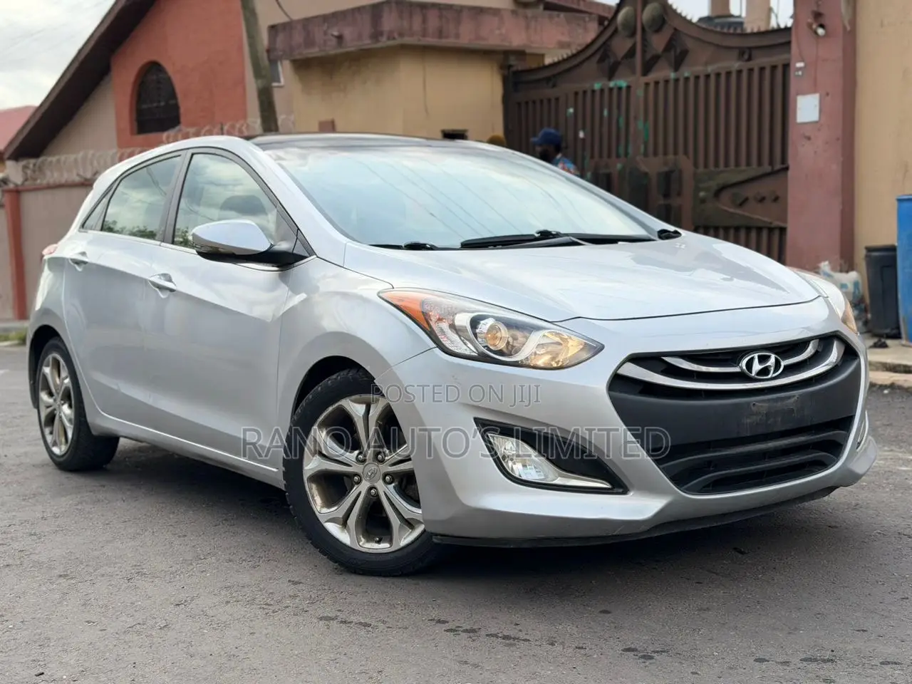 Hyundai Elantra 2012 Silver