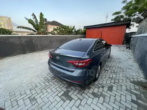 Hyundai Sonata 2016 Blue