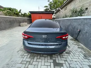 Hyundai Sonata 2016 Blue