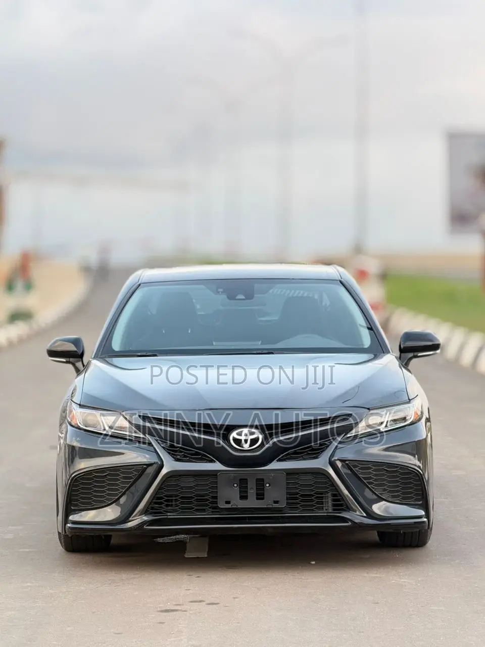 Toyota Camry 2024 Gray