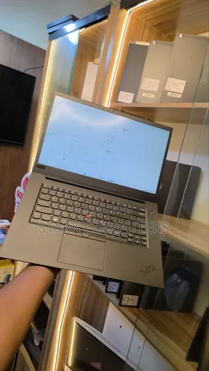 Laptop Lenovo ThinkPad P1 Gen 3 4GB Intel Core i7 SSD 512GB
