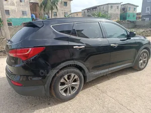 Hyundai Santa Fe 2014 Black