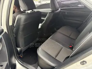 Toyota Corolla S 4dr Sedan (1.8L 4cyl CVT) 2015 Silver