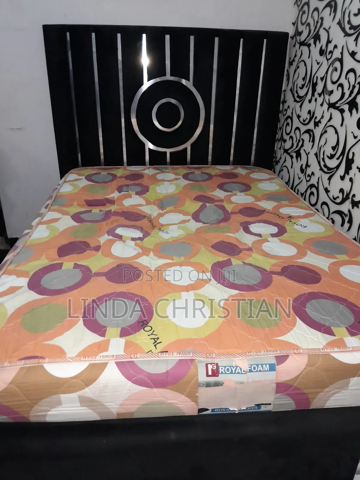 Bed /Bed Stand