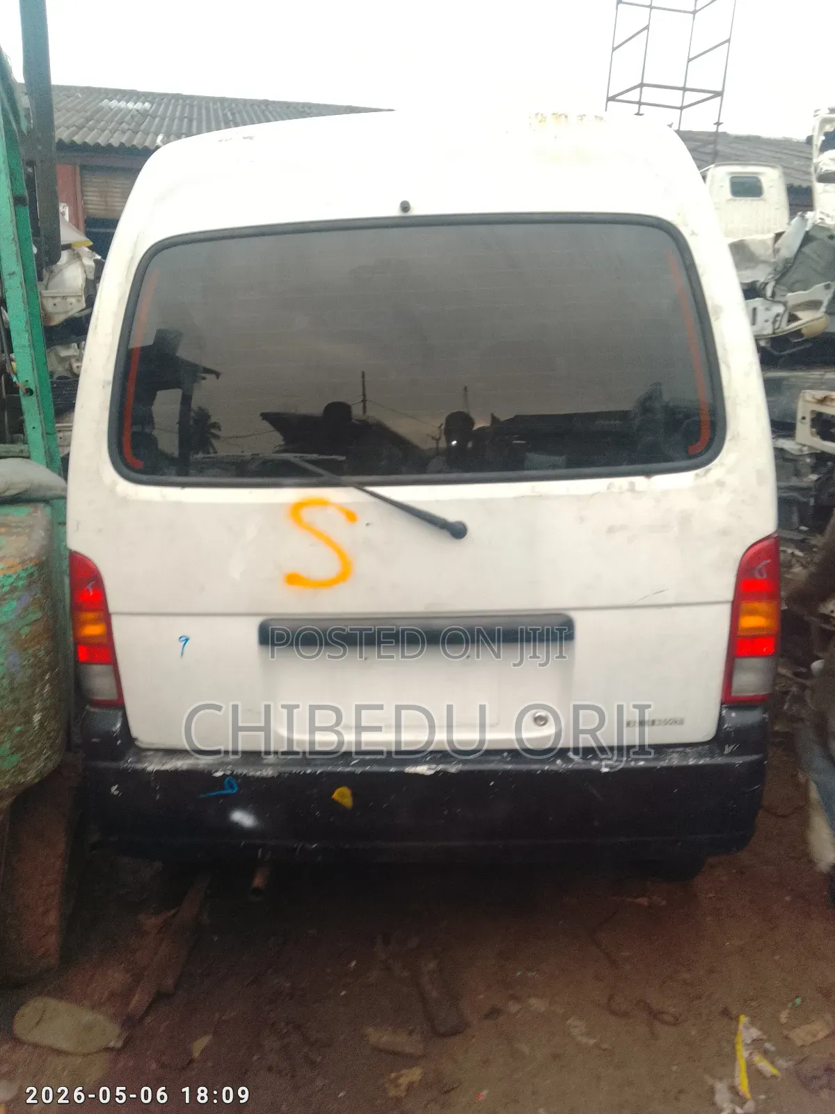 Suzuki Every 2010 White