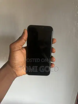 Apple iPhone XR 64 GB Black