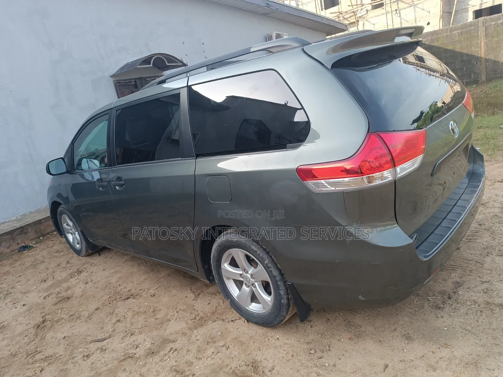 Toyota Sienna 2014 Green