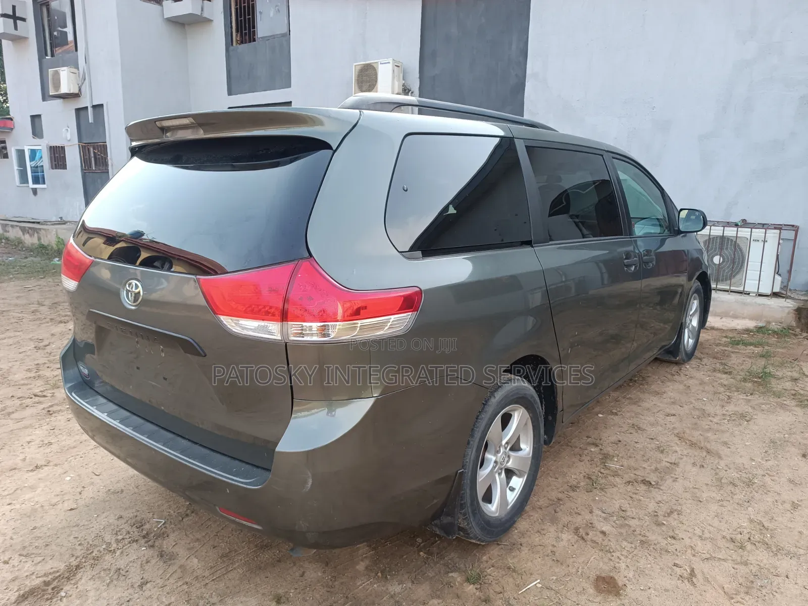 Toyota Sienna 2014 Green