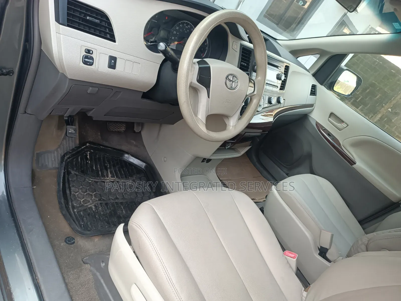Toyota Sienna 2014 Green