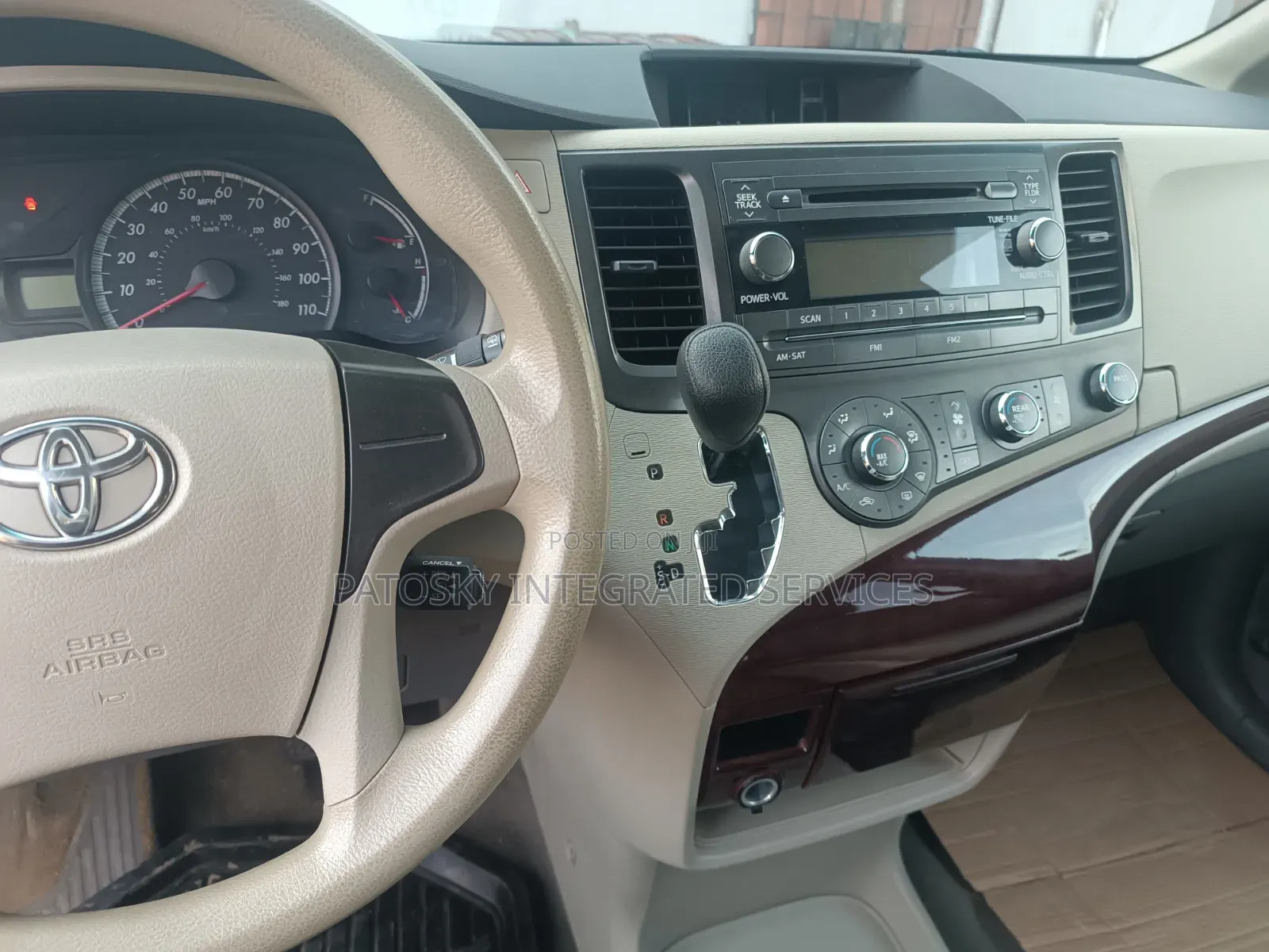 Toyota Sienna 2014 Green