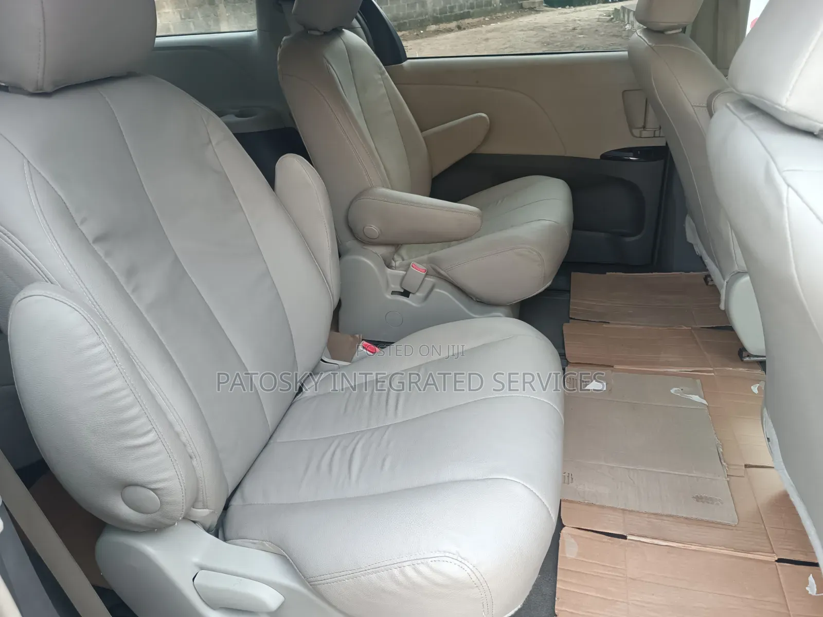 Toyota Sienna 2014 Green