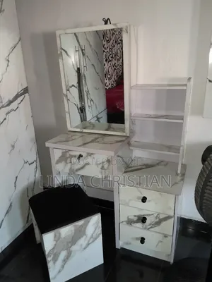 Dressing Mirror N Chair