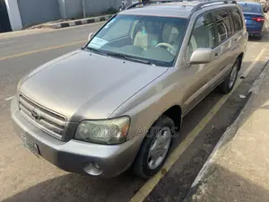 Toyota Highlander 2005 Brown