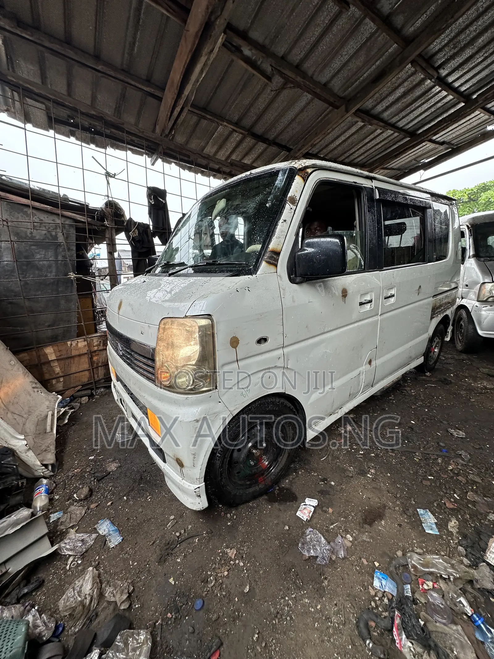Suzuki Every 2012 White