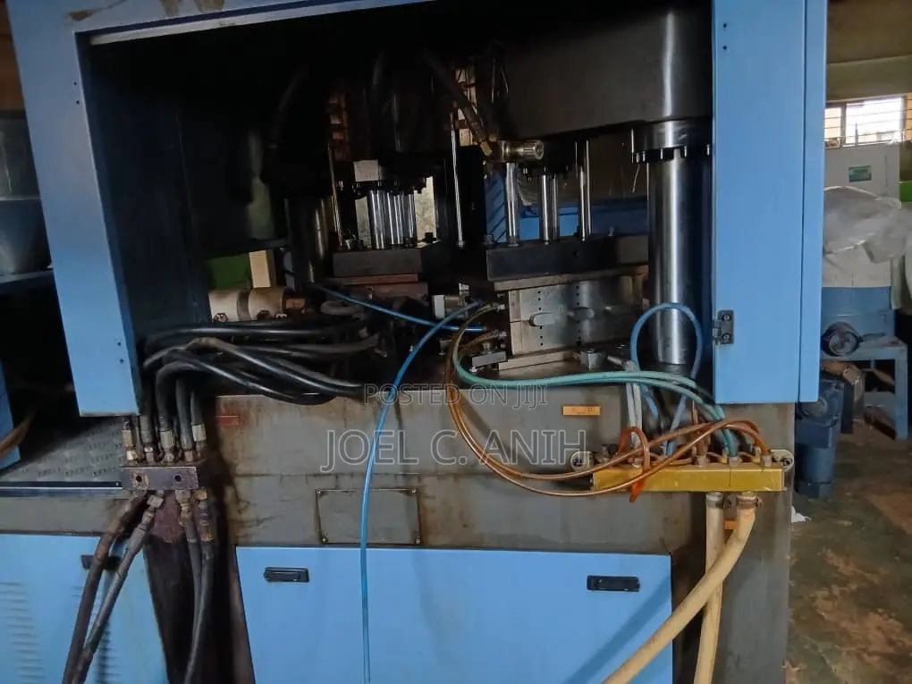 Injection Blowing Molding Machine (Ibm)