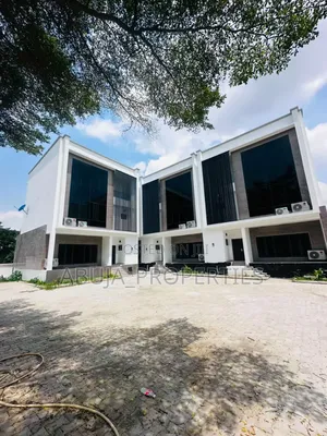3bdrm Duplex in Maitama for rent