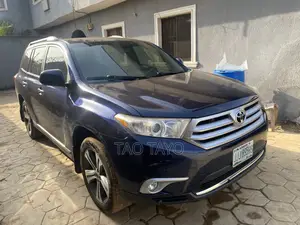 Toyota Highlander 2012 Blue
