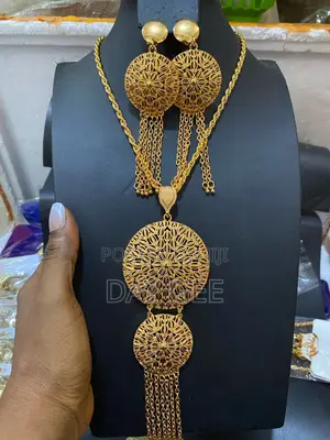Molola Fashion Trendy Items