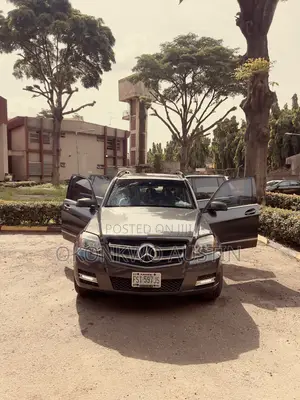 Mercedes-Benz GLK-Class 350 2011 Gray