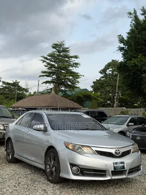 Toyota Camry 2014 Silver
