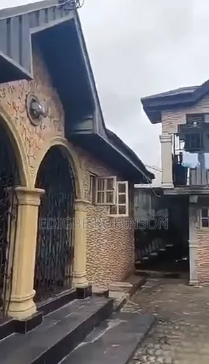 8bdrm Bungalow in Jeddo Okpe, Warri for sale