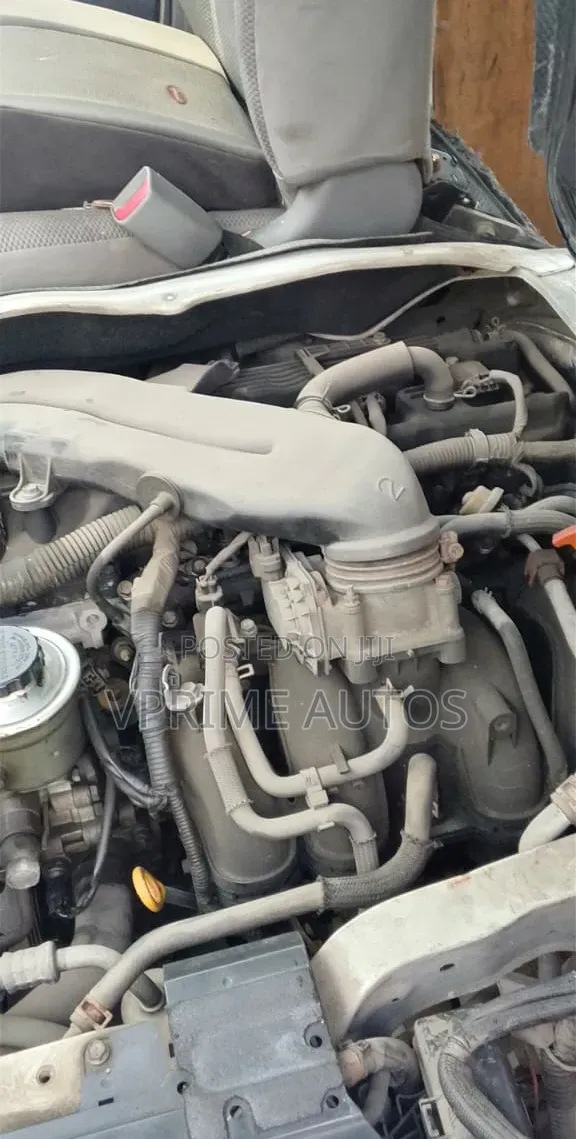 Toyota HiAce 2012 Blue