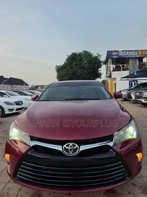 Toyota Camry XLE 4dr Sedan (2.5L 4cyl 6A) 2016 Burgundy