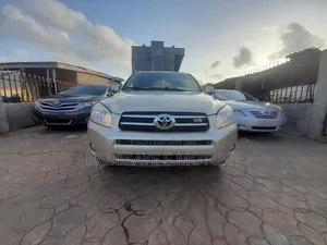 Toyota RAV4 Limited V6 4x4 2008 Gold