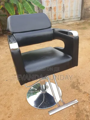 Barbing Salon Hydraulic Chair – With Footrest