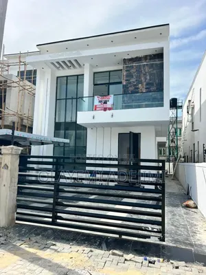 5bdrm Duplex in Chevron for sale
