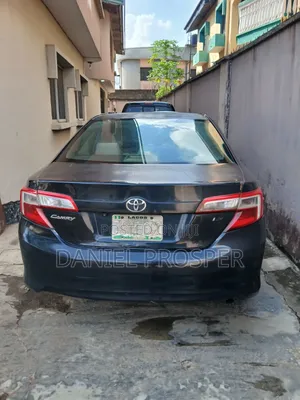 Toyota Camry LE 4dr Sedan (2.5L 4cyl 6A) 2012 Black