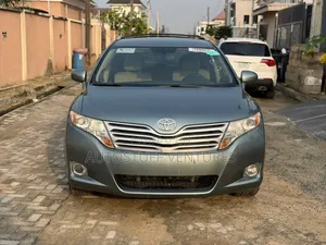 Toyota Venza XLE 2011 Green