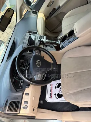 Toyota Venza XLE 2011 Green