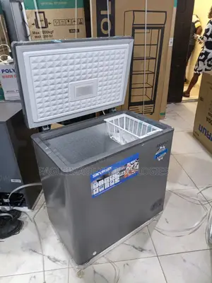 Get the Brand New Skyrun 155l Chest Freezer for Your Shop Today