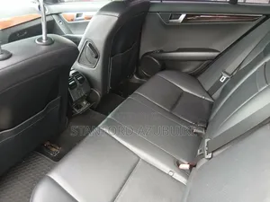 Mercedes-Benz C300 2013 Black