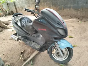 Yamaha Majesty 2010 Black