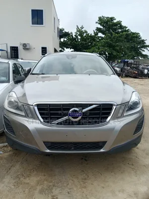 Volvo XC60 T6 AWD 2012 Gold